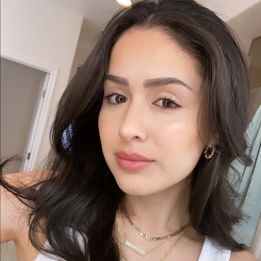 Meet your Posher, Cristal